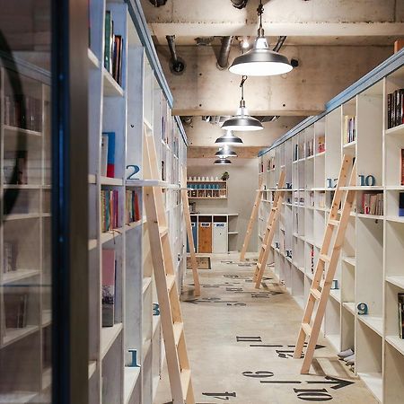 Bnbplus Niigata Book Inn Exteriér fotografie