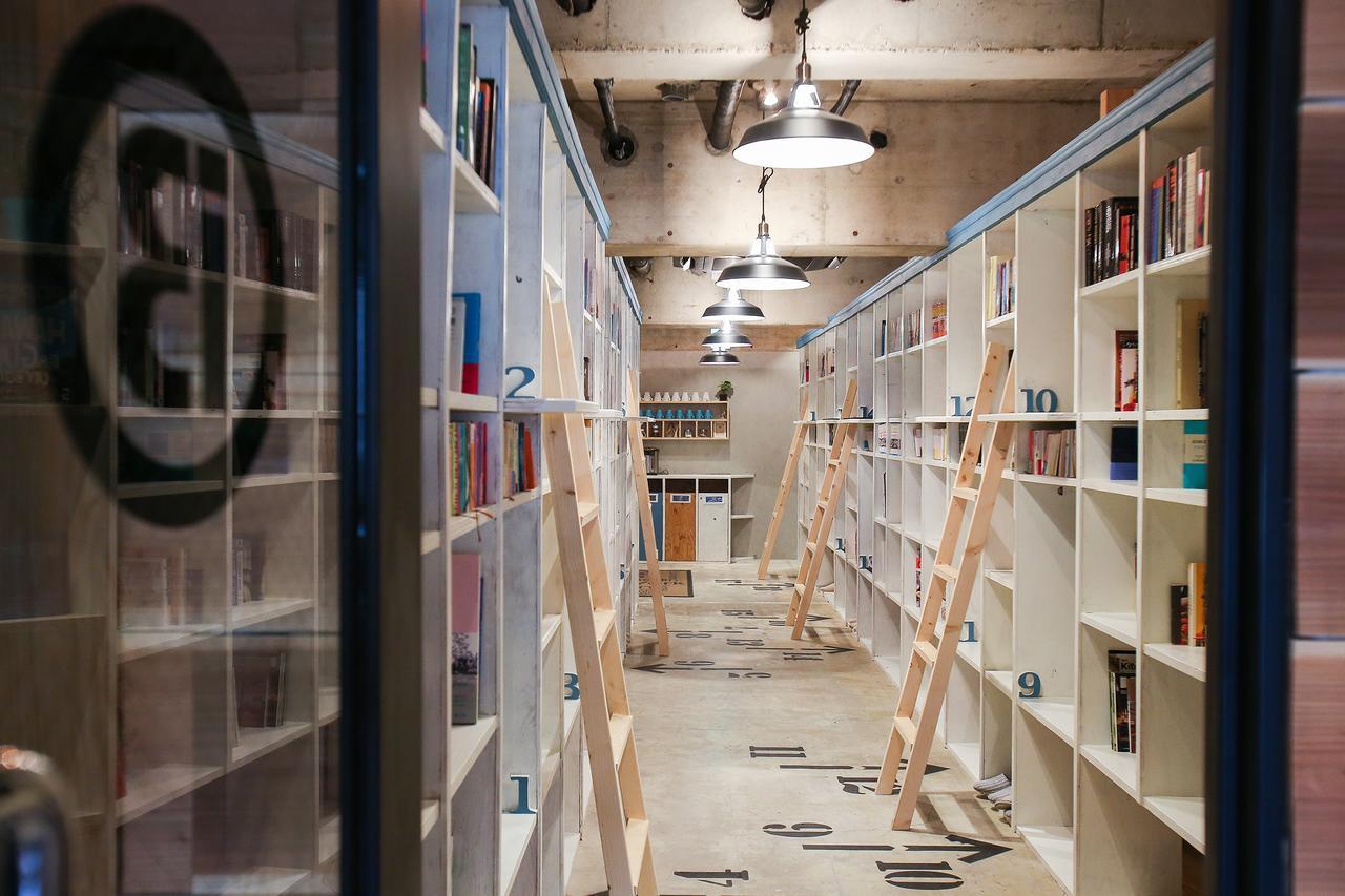Bnbplus Niigata Book Inn Exteriér fotografie